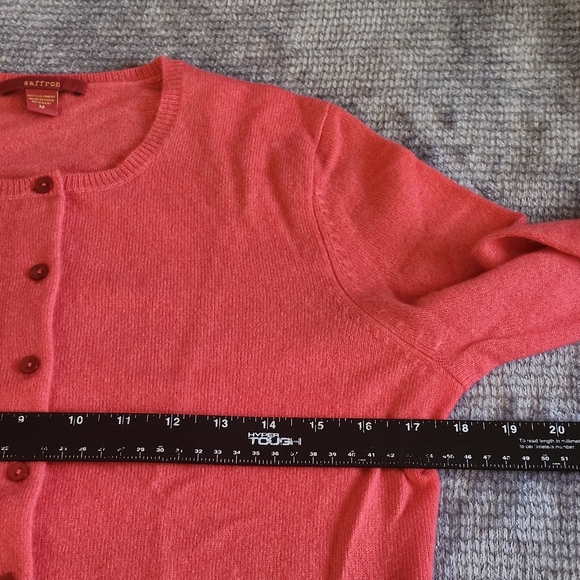 Saffron cashmere Button Up Cardigan Sz Med, Scarlett Pearl Buttons Preppy - Picture 4 of 5